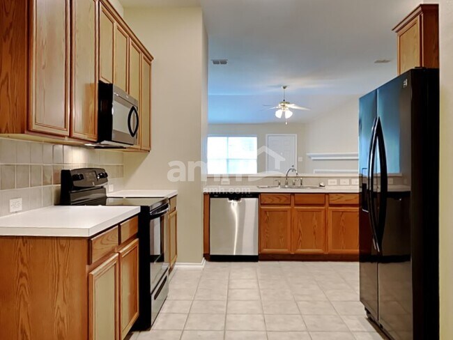 Building Photo - 3525 Beatriz Dr