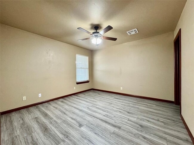 Building Photo - 1601 Lawter Rd