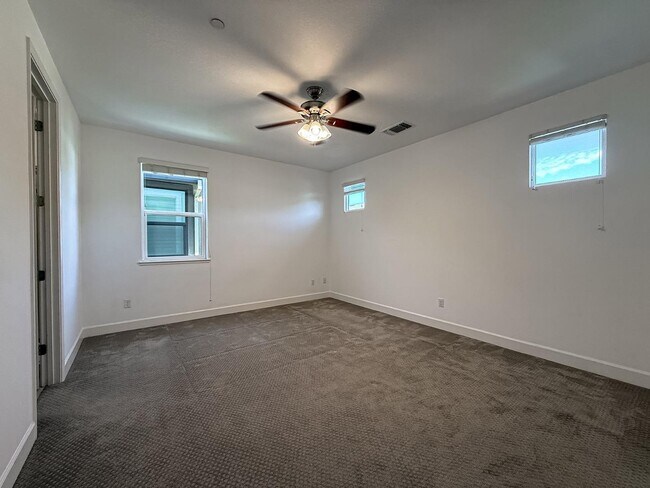 Building Photo - 4028 Freestone Pl