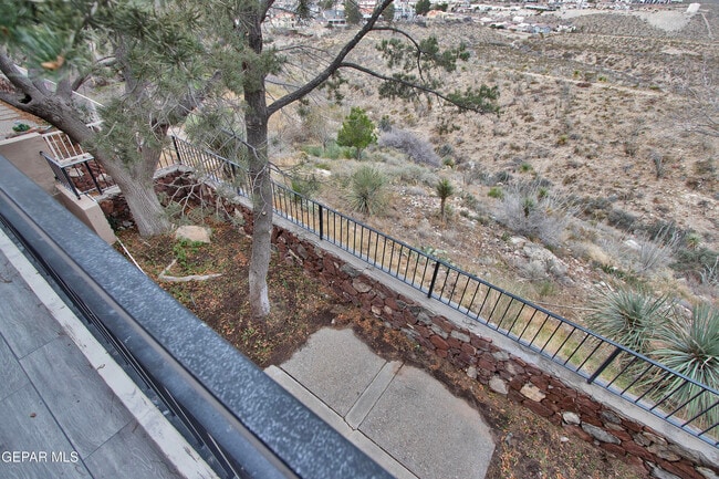 Building Photo - 5711 Mira Grande Dr