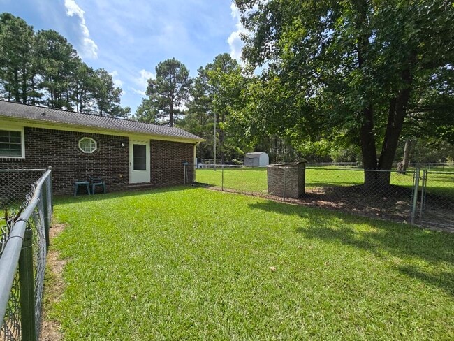 Building Photo - 4665 Ellerbe Mill Rd