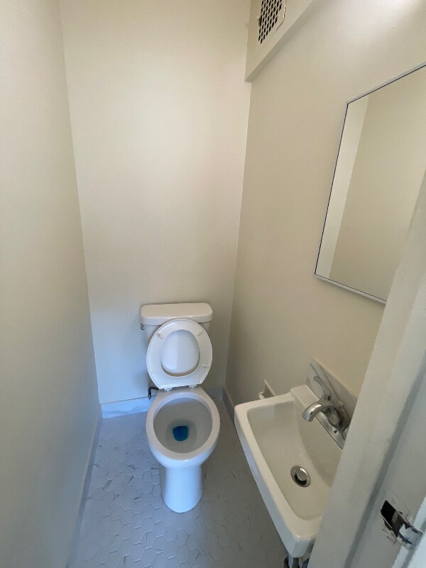 Building Photo - 72 Paerdegat 2nd St