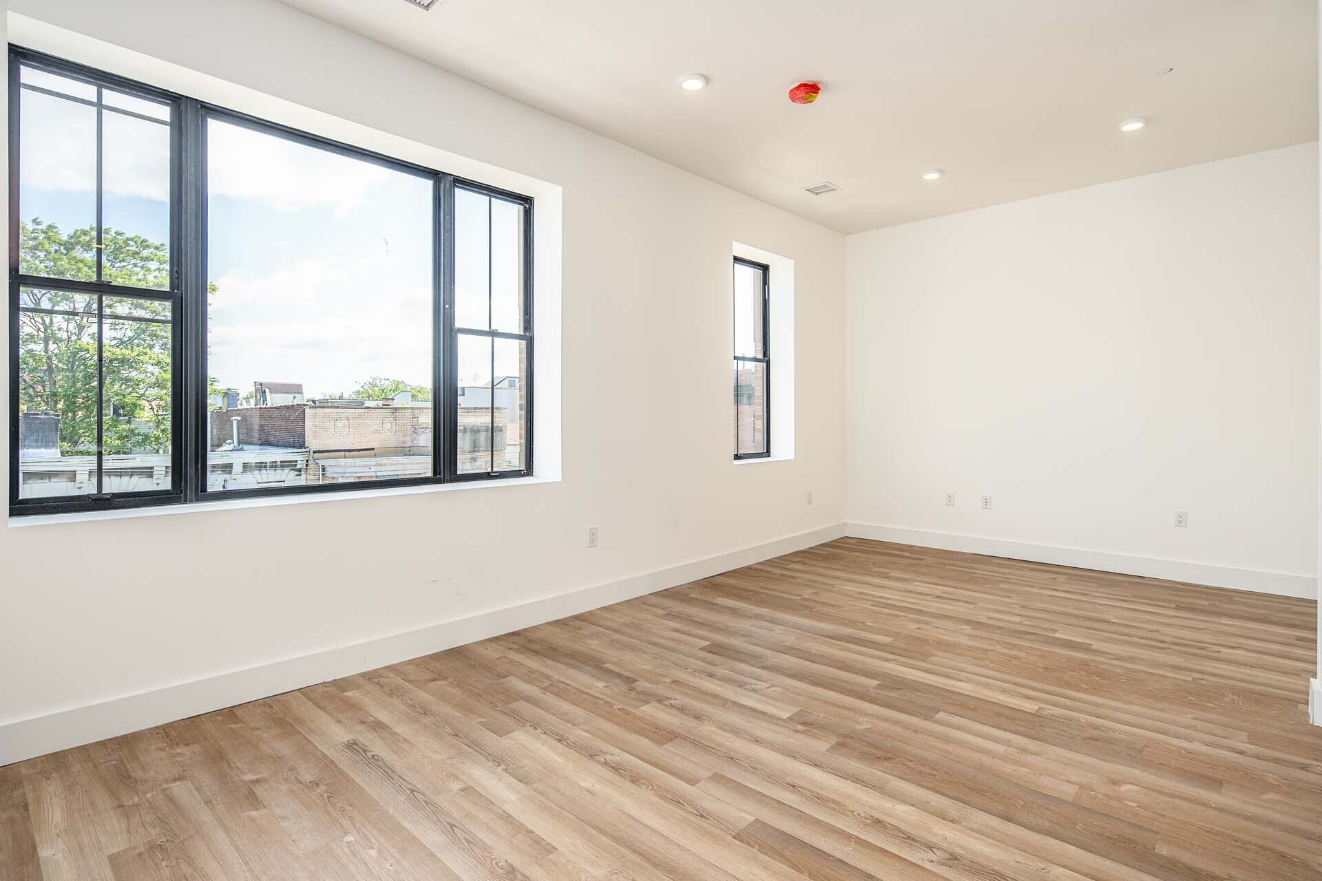 living space - 105 South St