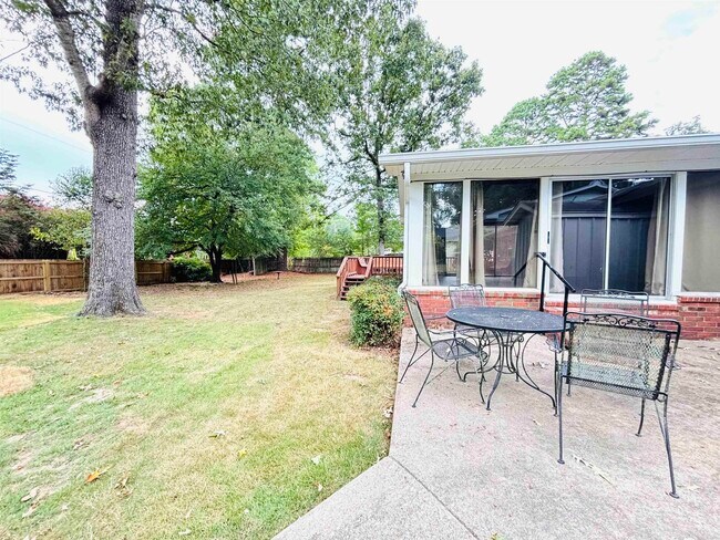 Building Photo - 816 Teresa Dr