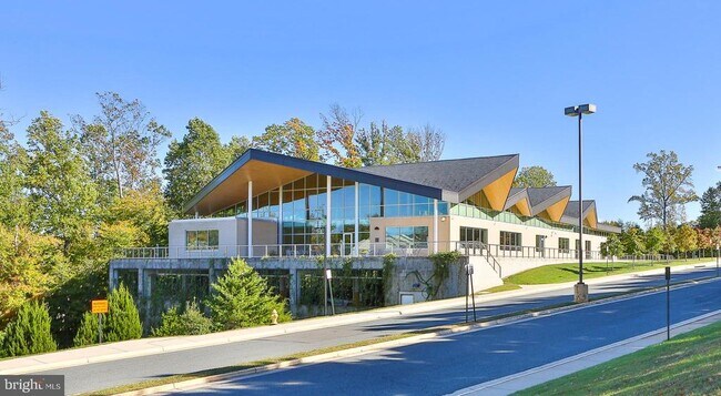 Building Photo - 5111 Lands End Ct