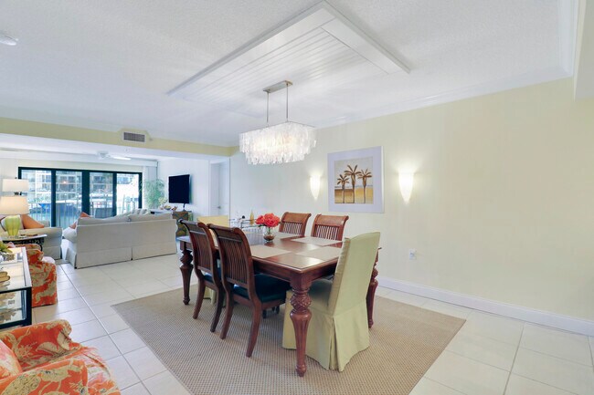 Building Photo - 1301 Seafarer Cir
