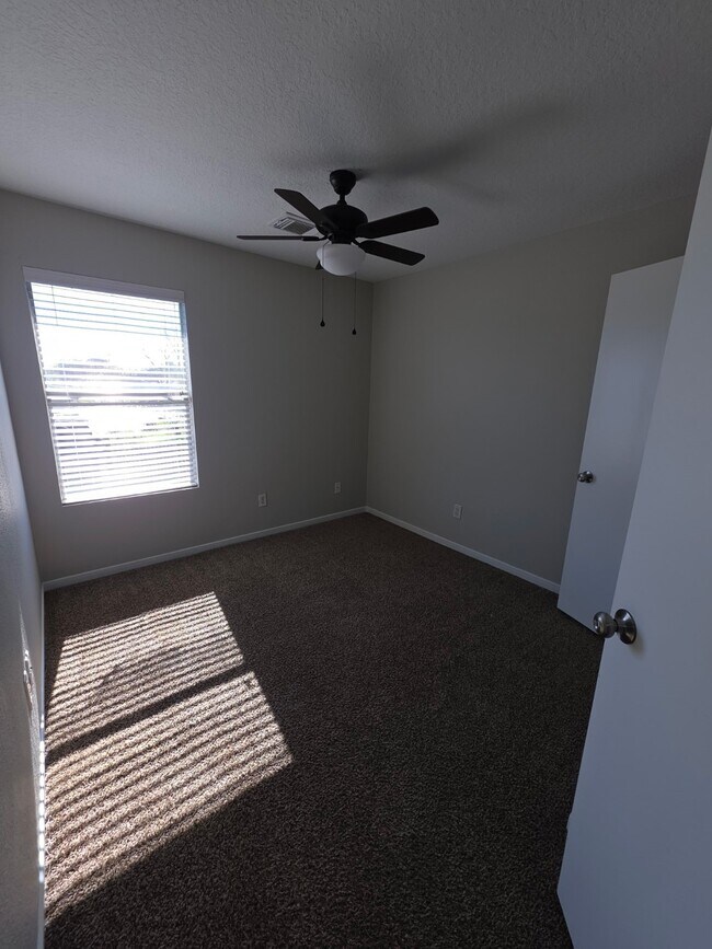 Building Photo - 15146 Grassington Dr