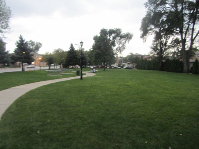 Building Photo - 7610 W Grand Ave