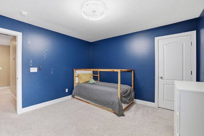 Building Photo - Welcome Home to 8626 Sagekirk Ct