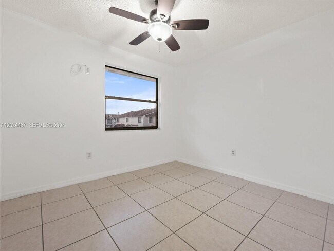 Building Photo - 5437 W 21st Ave