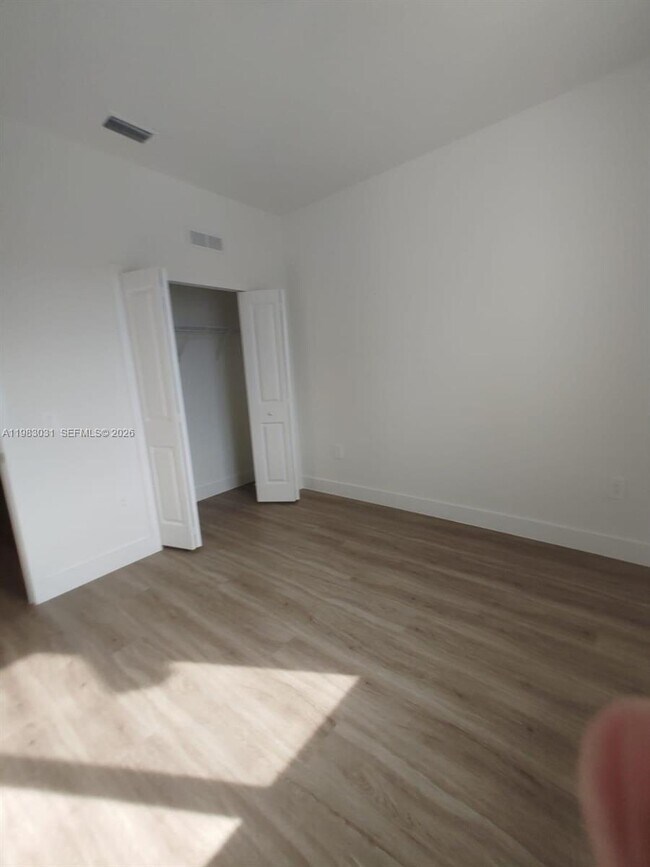 Building Photo - 1280 N Flagler Ave