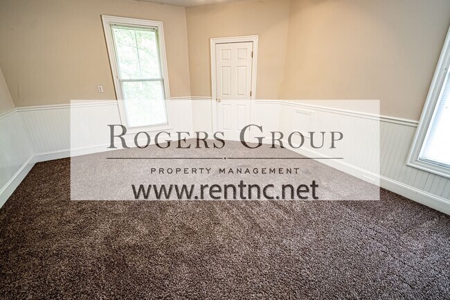 Building Photo - #279**** - 260 Charles St Duplex