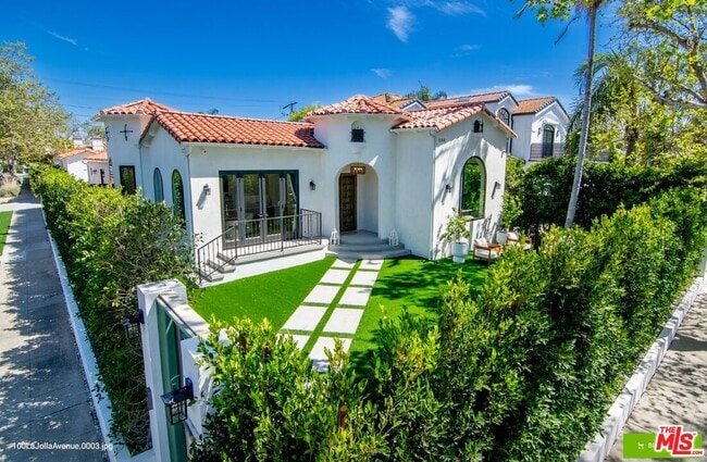 Building Photo - 100 S La Jolla Ave