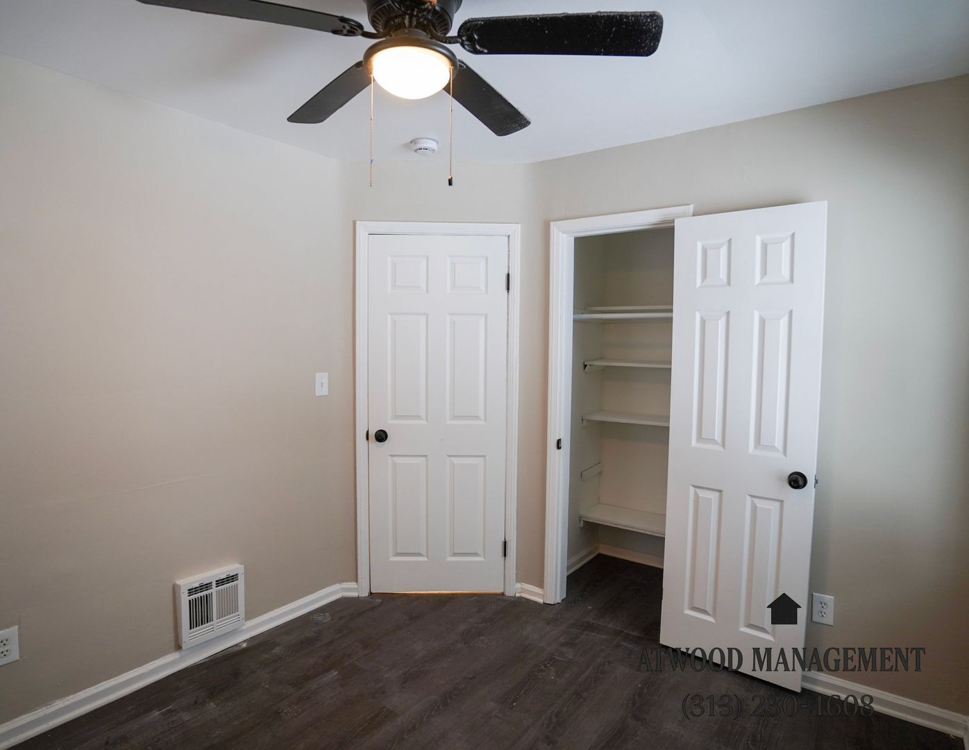 Building Photo - This beautifully updated 3-bedroom, 1-bath single-family home is ready for move-in!