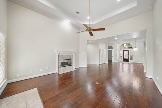 Building Photo - 38 Kelliwood Ct Cir