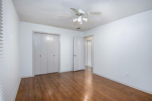 Building Photo - 3208 Ashford Ave
