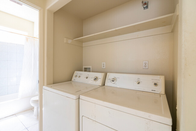 Washer and Dryer - 1452 N Soto St