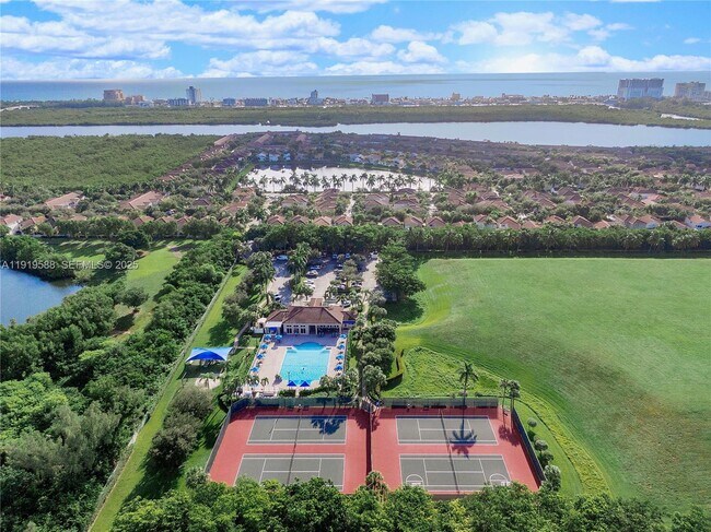 Building Photo - 935 Lemonwood Ct