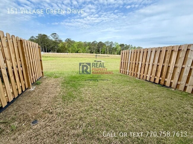 Building Photo - 151 Vlg Grn Dr