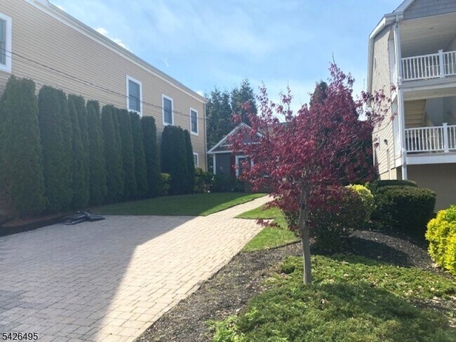 Building Photo - 217 Newark Ave