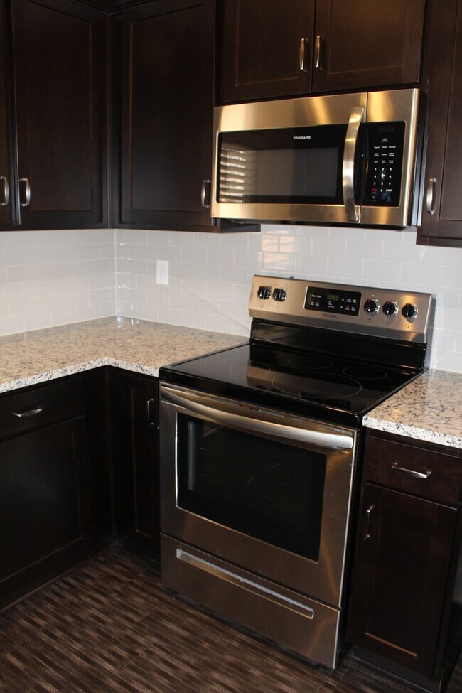 Building Photo - Chestnut Floorplan- leasefairin.com