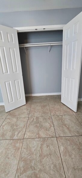 Building Photo - 1302 Quitaca Dr