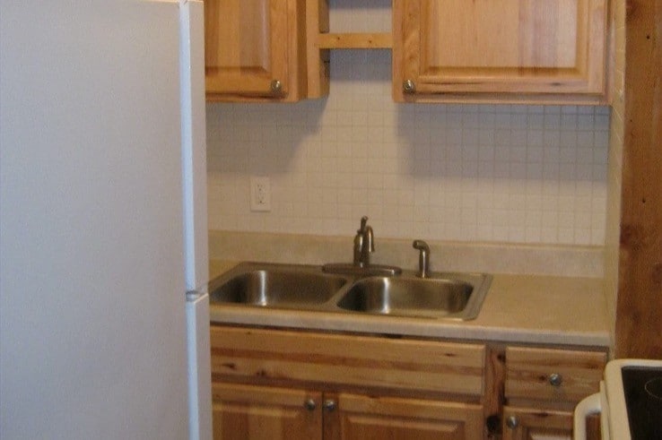 Building Photo - 11850 Edgewater Dr