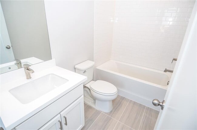 Building Photo - 2316 Mockernut Trl