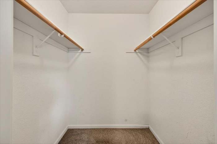 Building Photo - 2375 Fallbrook Ave