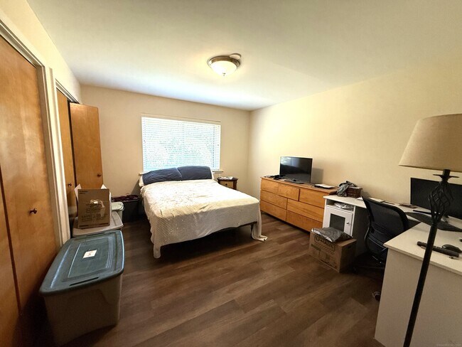 Building Photo - 441 Asbury Ridge