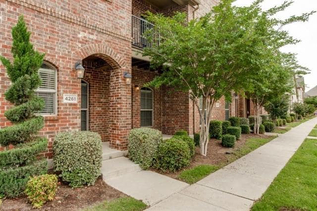 Building Photo - 4261 Comanche Dr