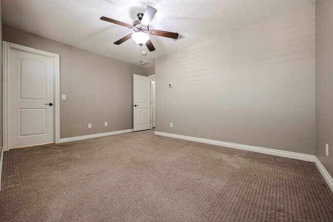 Building Photo - COMING SOON! Great Location!Stunning 6-bedroom Plus 7, 4.5-bathroom home located in Chandler