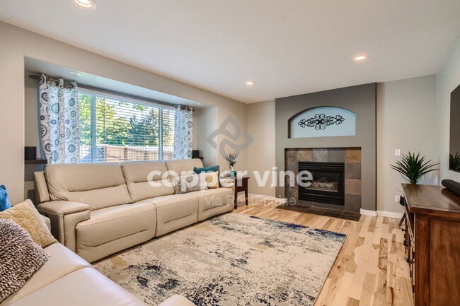 Building Photo - 13336 Franklin St