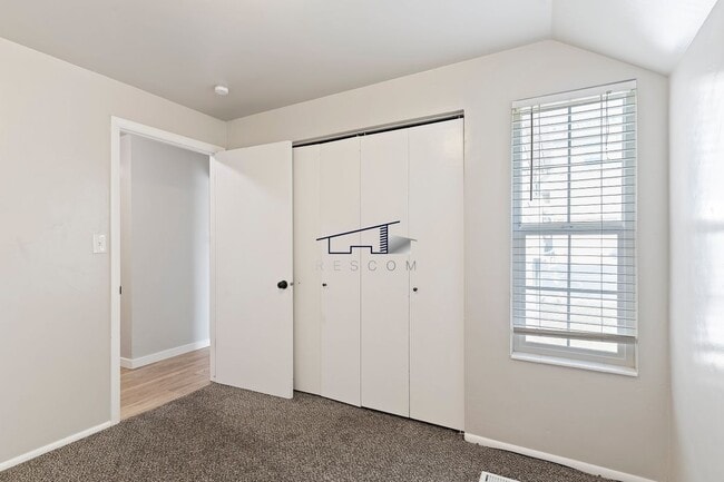 Building Photo - 77 Pheasantbrook Cir