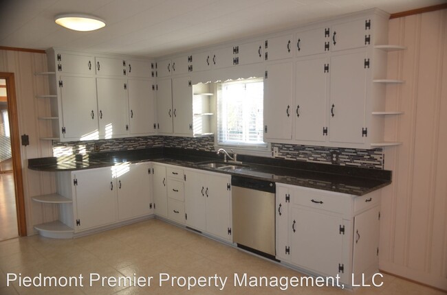 Building Photo - 3 br, 3 bath House - 4757 Kester Mill Road