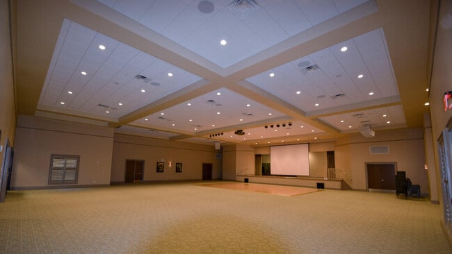 Building Photo - 10295 SW Indian Lilac Trail