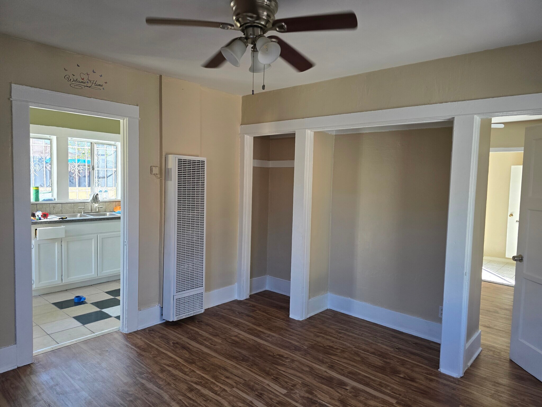 Building Photo - 336 W 41st St