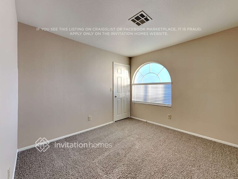 Building Photo - 2806 Via Bel Mondo St