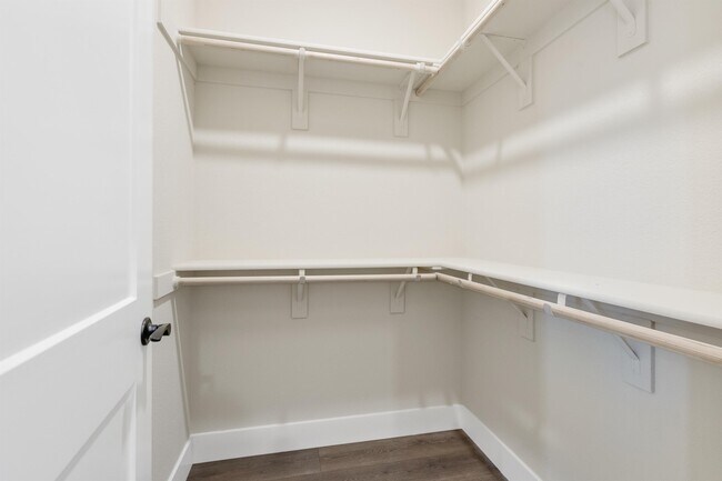 Building Photo - 10068 Carinata Dr