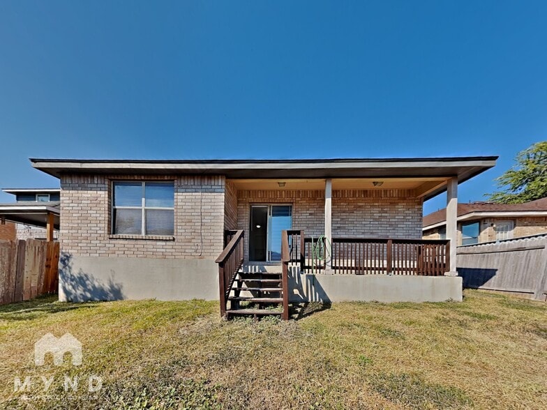 Building Photo - 6614 Estes Flats