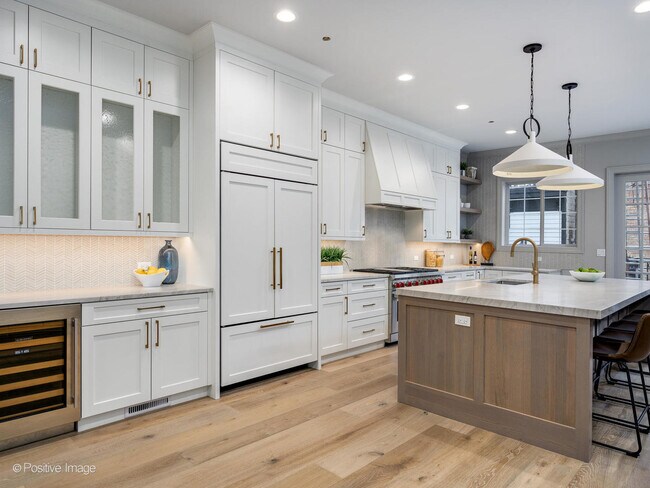 Building Photo - 1143 W Montana St