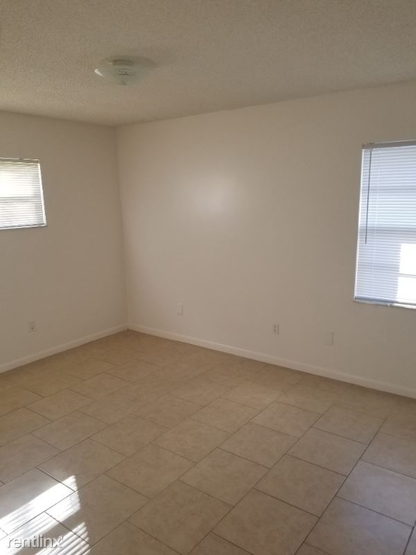 Building Photo - 3 br, 2 bath House - 7424 Portside Ct