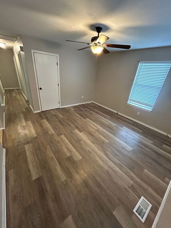 Building Photo - 116 Grether Ave