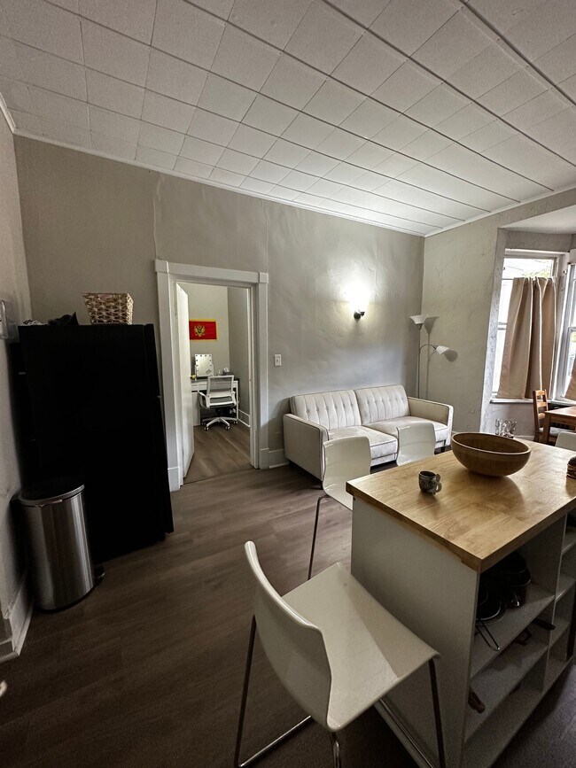 Building Photo - 286 N Bellefield Ave