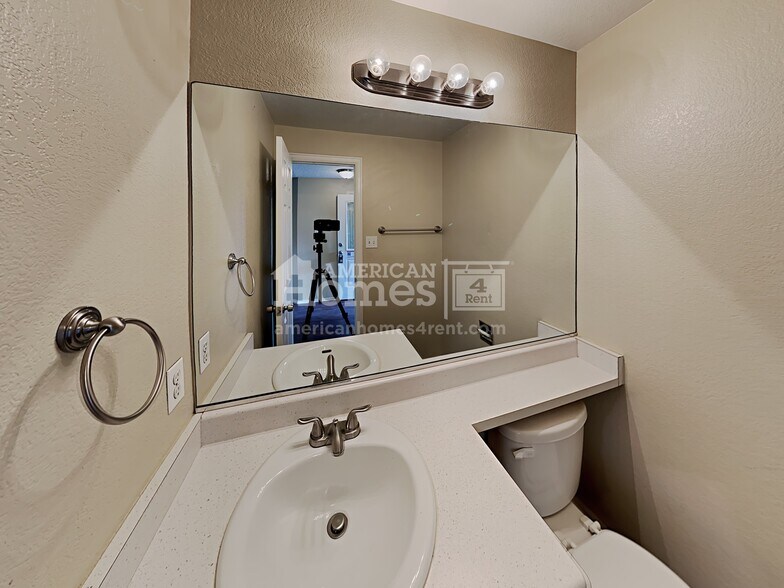 Building Photo - 11468 River Run Pky