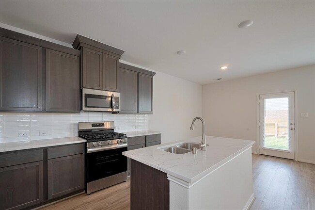 Building Photo - 27846 Western Crk Ct