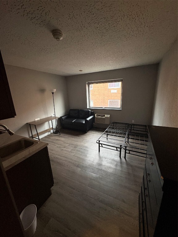 Building Photo - 65 Front St