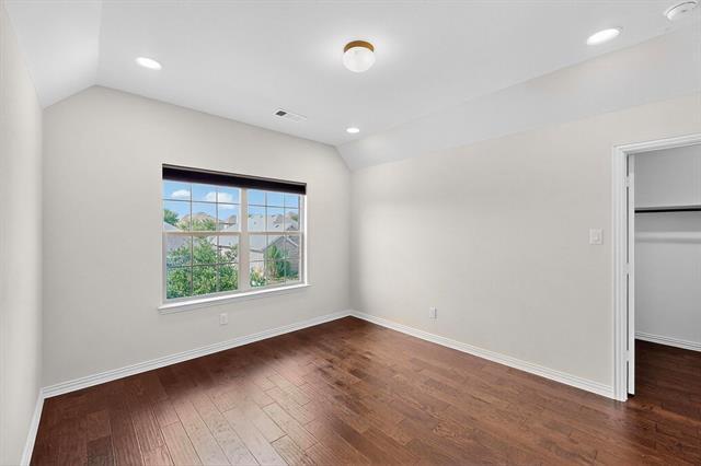 Building Photo - 6533 Mandalay Ct