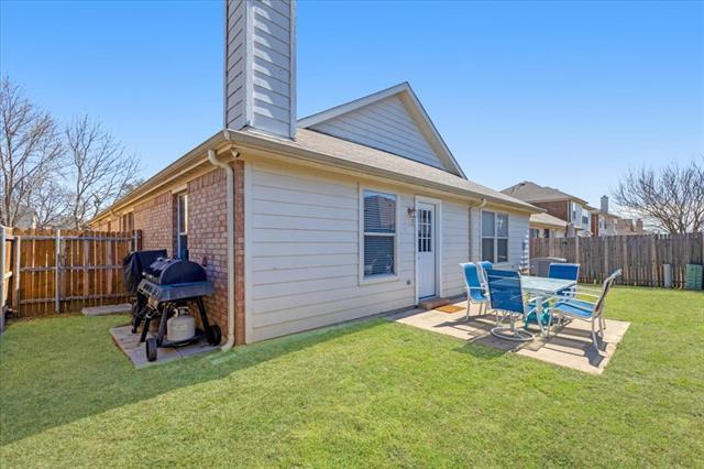 Building Photo - 8420 Silverbell Ln