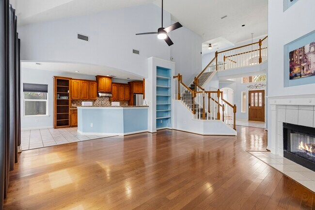 Building Photo - 2123 Mossy Trail Dr